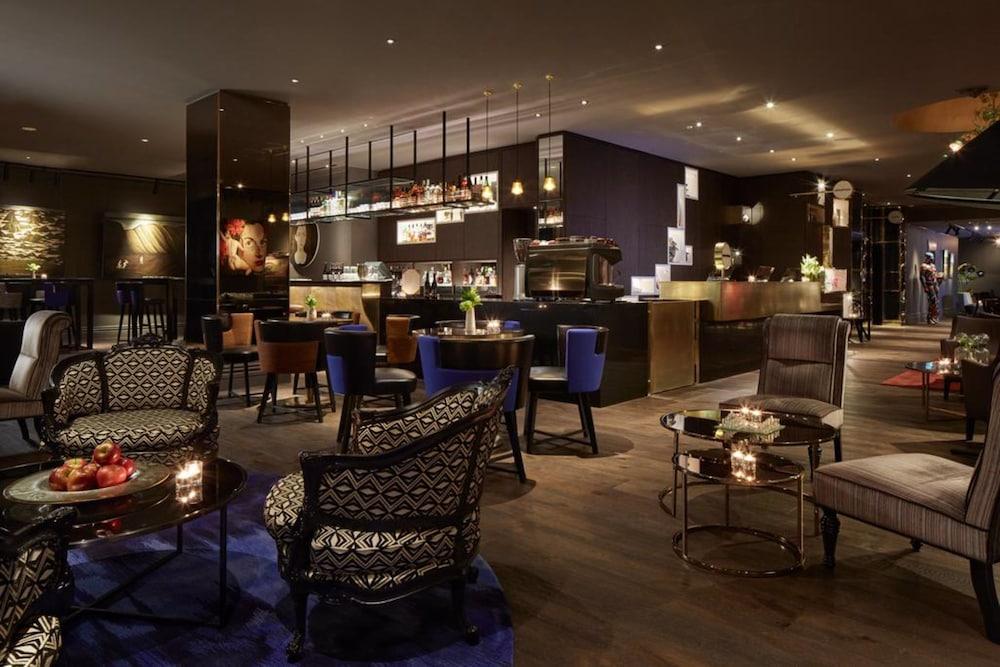 Museum Apartment Hotel, Independent Collection By Evt Веллингтон Экстерьер фото The Lounge at the InterContinental London - The O2